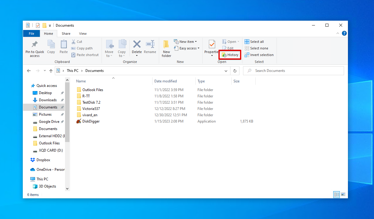 Opening File History on Windows 10.